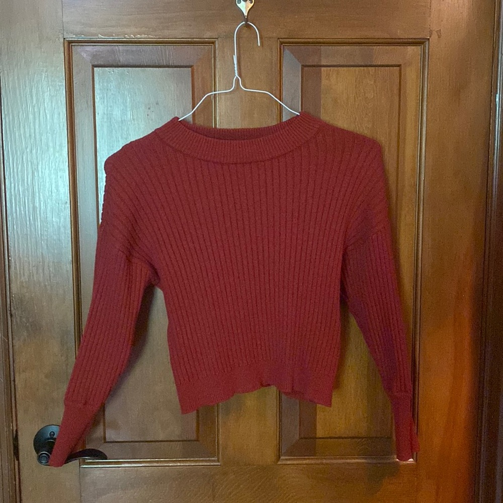 red crop top sweater